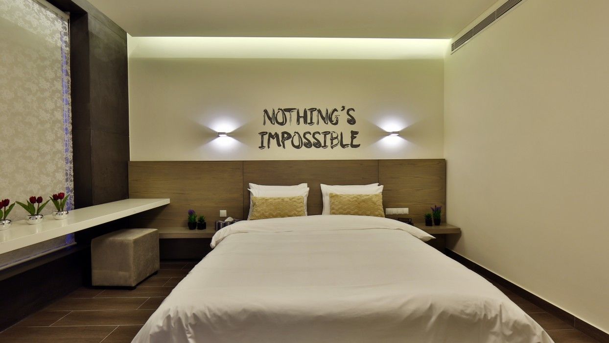 Three O Nine Hotel 4*